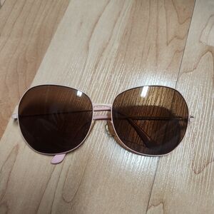 Pink Wire Frame Sunglasses